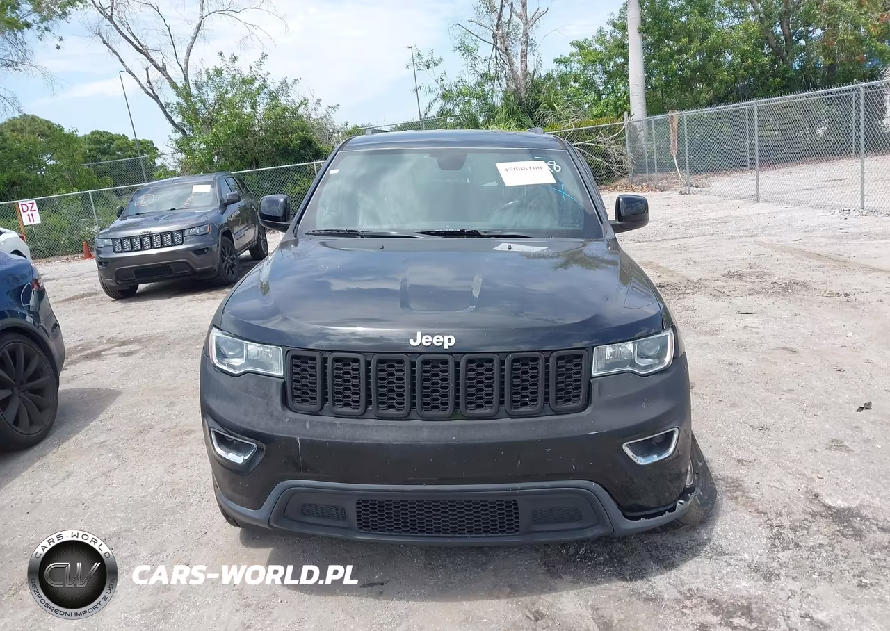 2018 Jeep Grand Cherokee Laredo E 4X2 VIN:1C4RJEAG6JC153298 - 12