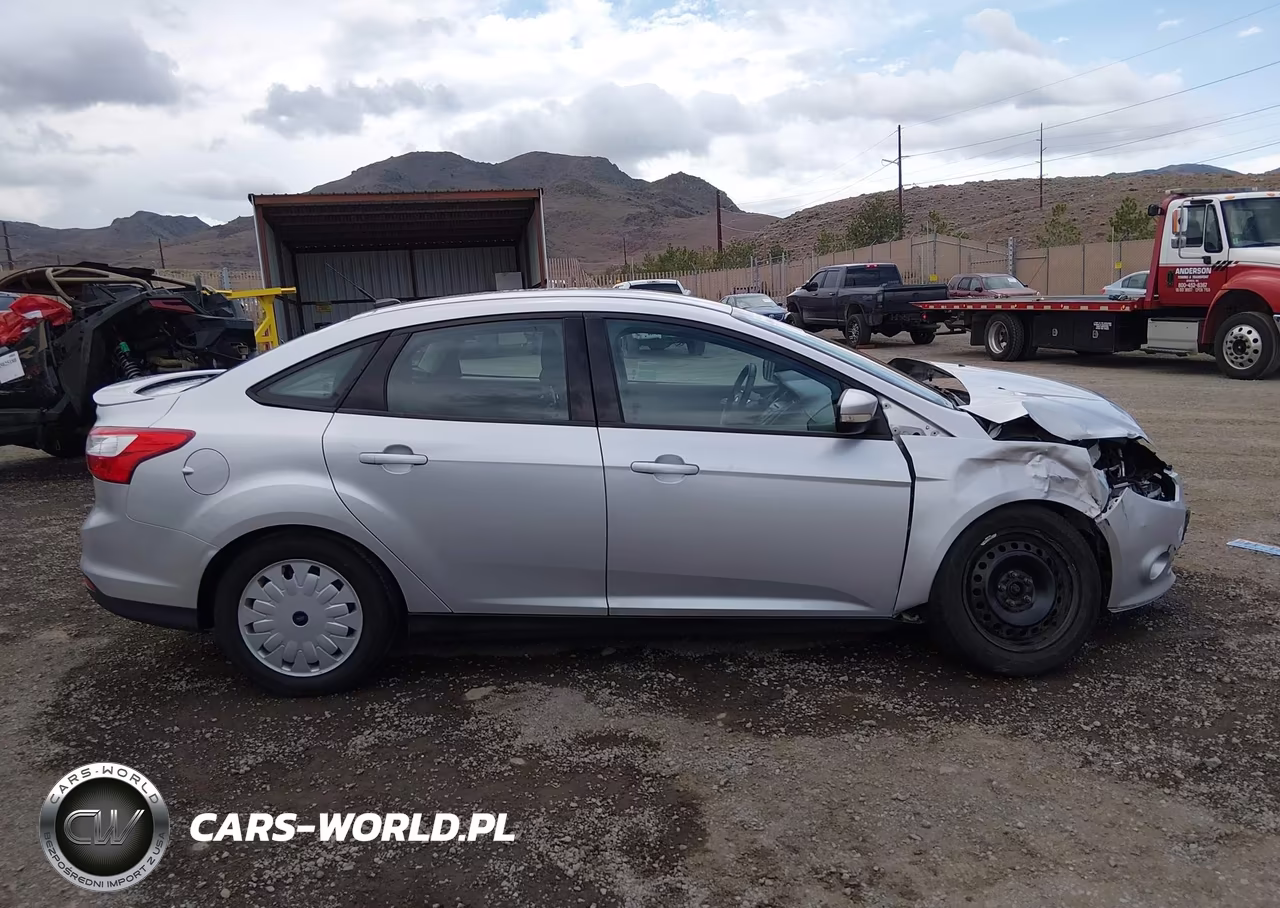 2014 Ford Focus Se VIN:1FADP3F28EL306141 - 13