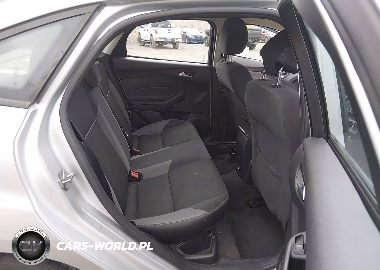 2014 Ford Focus Se VIN:1FADP3F28EL306141 - 8