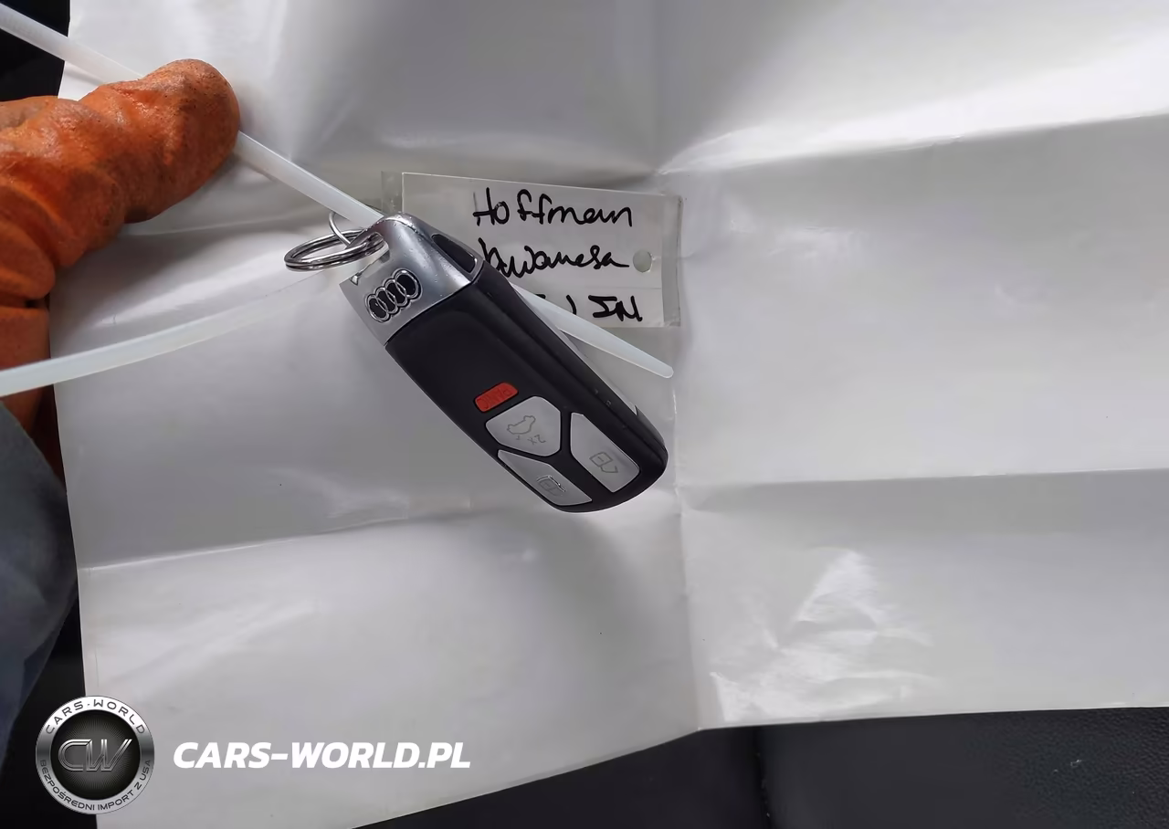 2023 Audi Q5 Premium Plus 45 Tfsi S Line Quattro VIN:WA1EAAFY6P2055292 - 11