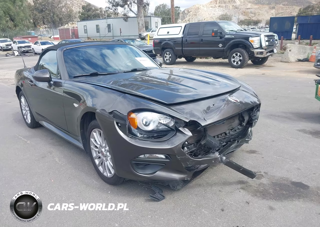 2017 Fiat 124 Spider Classica