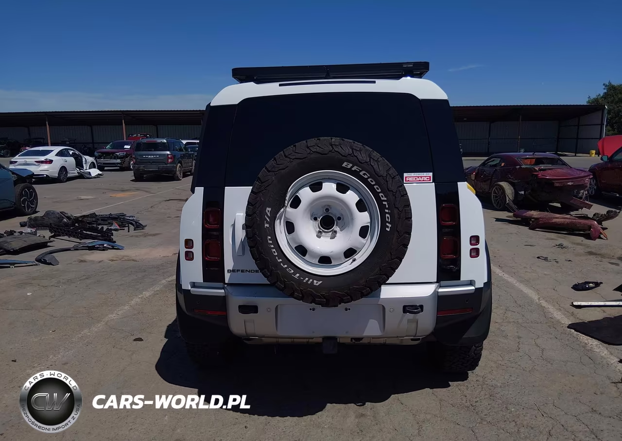 2024 Land Rover Defender 110 P300 VIN:SALEJ7EX5R2342359 - 17