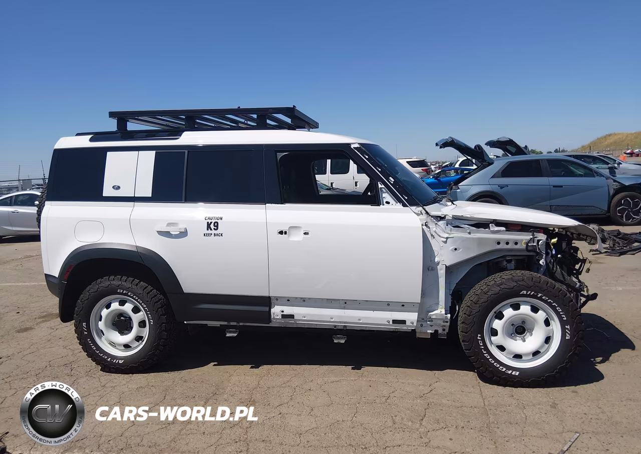 2024 Land Rover Defender 110 P300 VIN:SALEJ7EX5R2342359 - 18