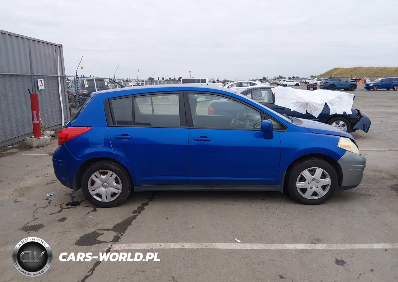 2011 Nissan Versa 1.8S VIN:3N1BC1CP3BL414736 - 13