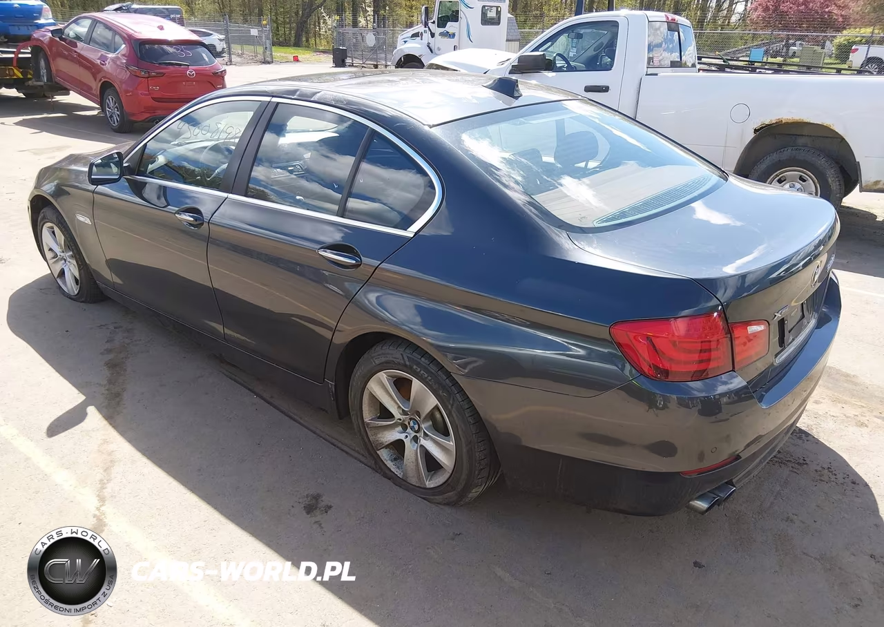 2013 BMW 528I xDrive VIN:WBAXH5C56DD112194 - 3