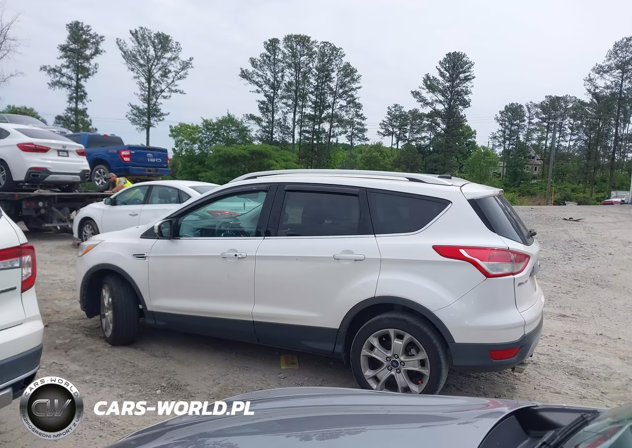 2015 Ford Escape Titanium VIN:1FMCU9J93FUC67228 - 14