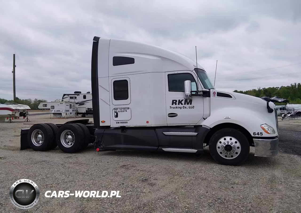 2017 Kenworth T680 VIN:1XKYDP9X7HJ126866 - 13