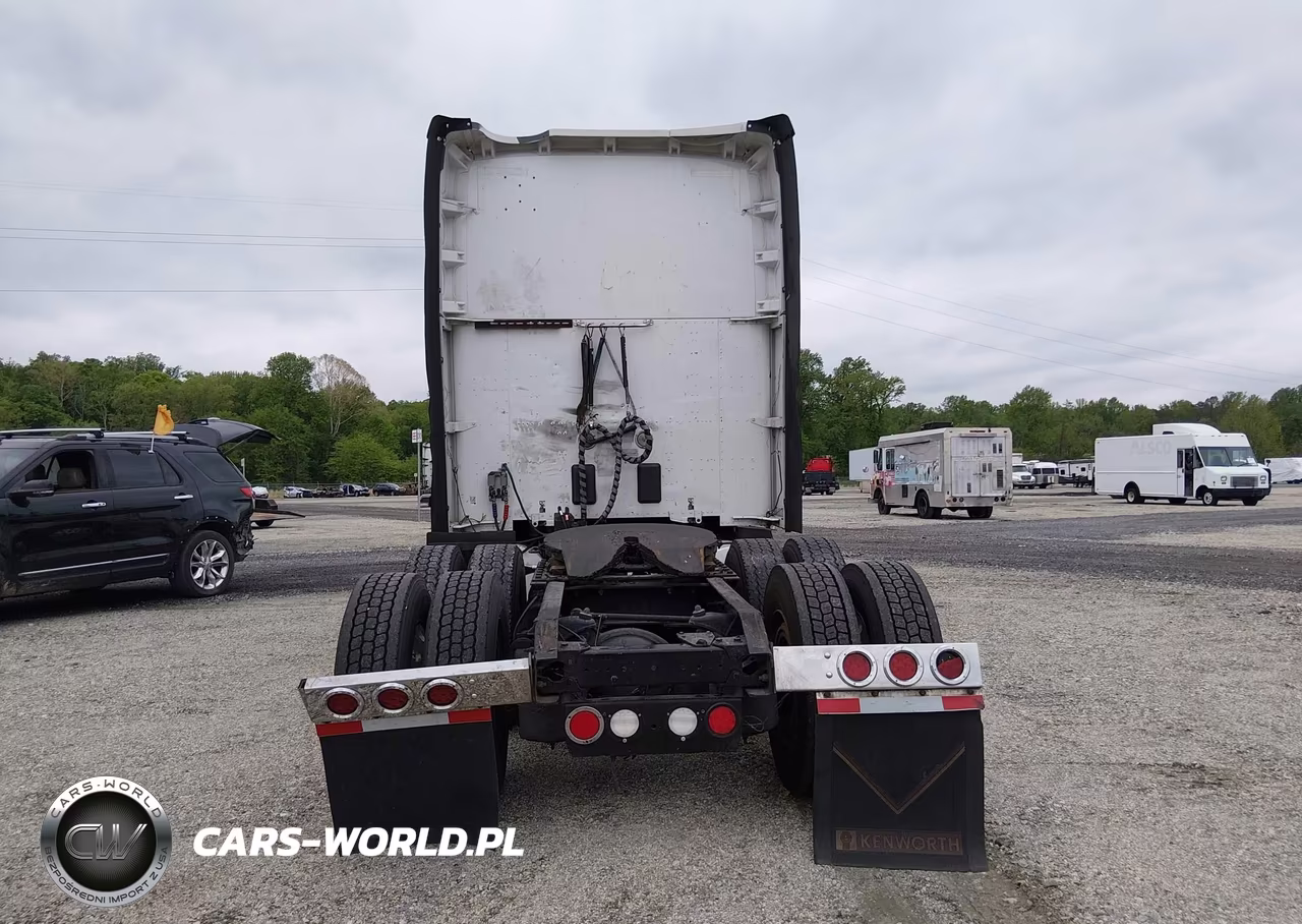 2017 Kenworth T680 VIN:1XKYDP9X7HJ126866 - 15