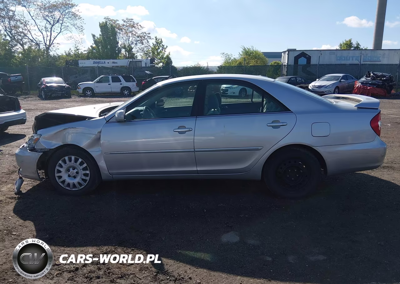 2003 Toyota Camry Xle VIN:4T1BE30K73U157336 - 15