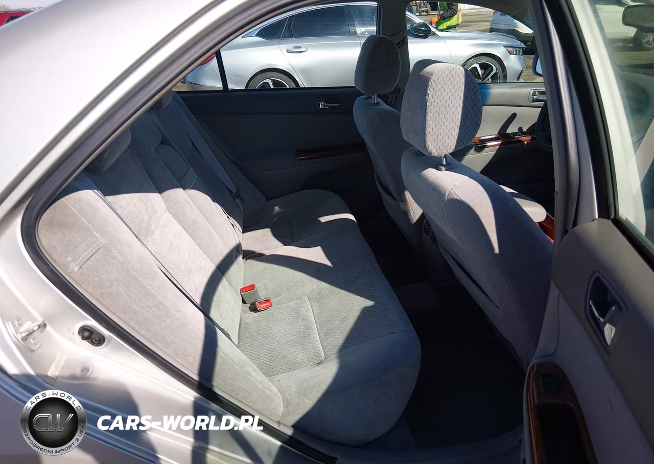2003 Toyota Camry Xle VIN:4T1BE30K73U157336 - 8