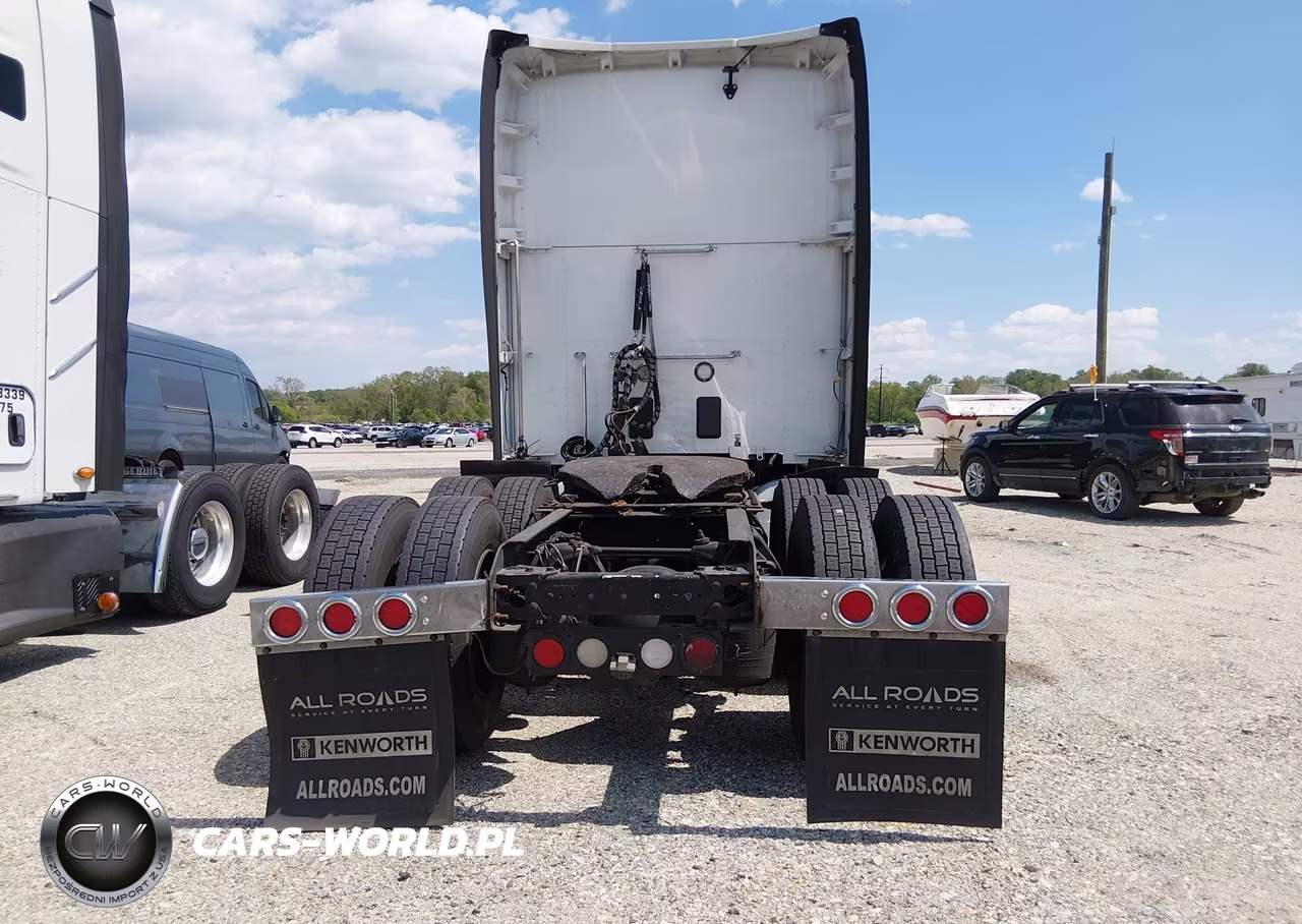 2020 Kenworth T680 VIN:1XKYDP9XXLJ308053 - 15