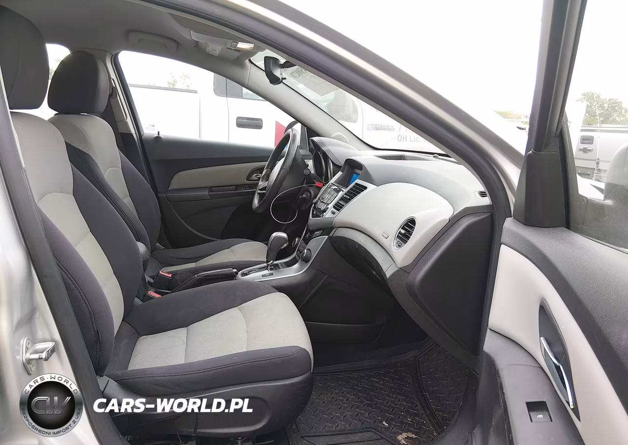 2014 Chevrolet Cruze Ls Auto VIN:1G1PA5SH8E7181514 - 5