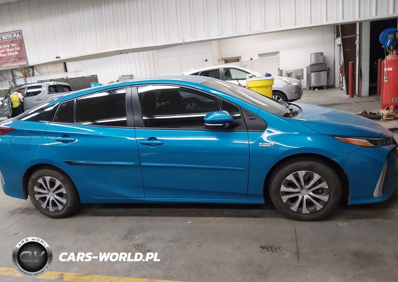 2022 Toyota Prius Prime Le VIN:JTDKAMFP1N3206676 - 13