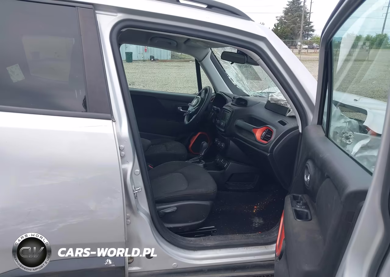 2020 Jeep Renegade Upland 4X4 VIN:ZACNJBABXLPL81608 - 5