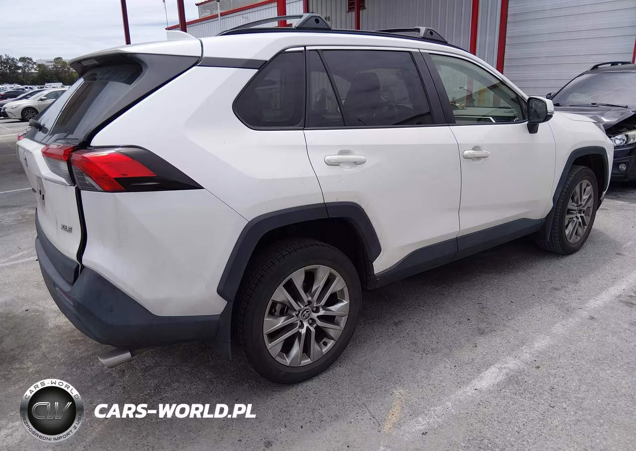 2022 Toyota Rav4 Xle Premium VIN:JTMC1RFV4ND086463 - 4