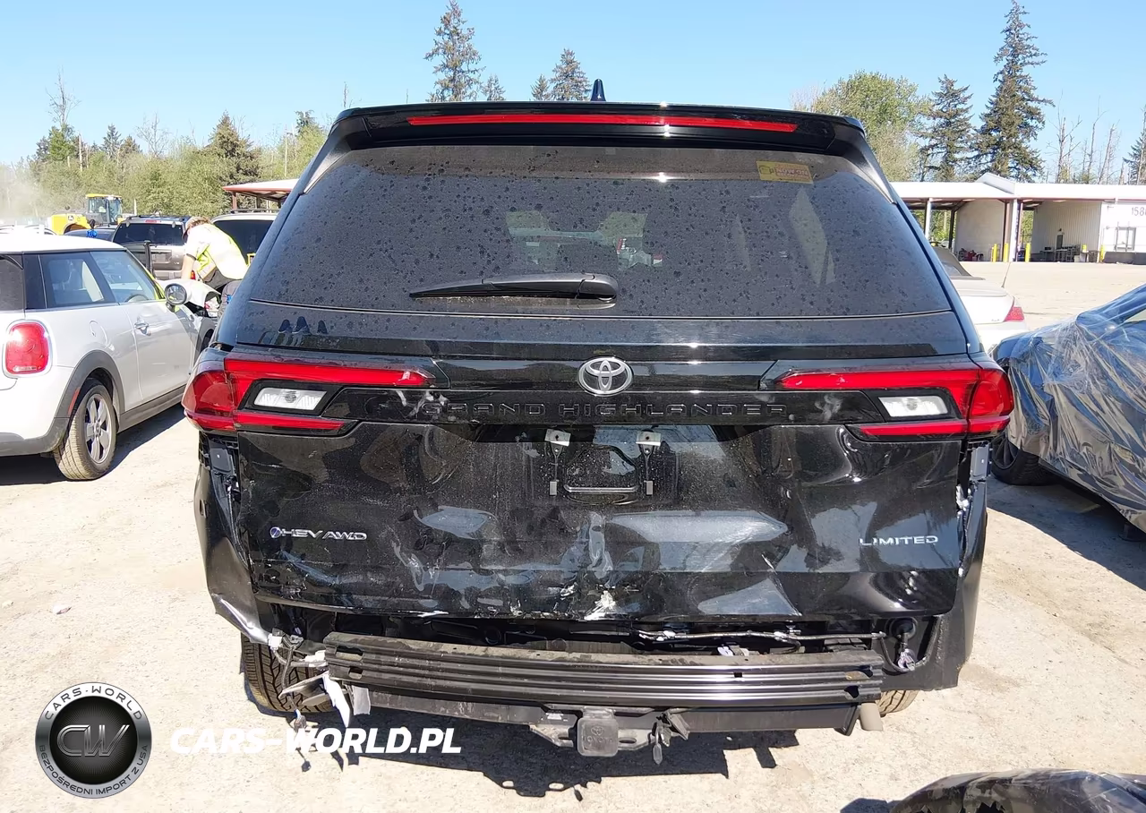 2026 Toyota Grand Highlander Hybrid Limited VIN:5TDACAB59TS085237 - 17
