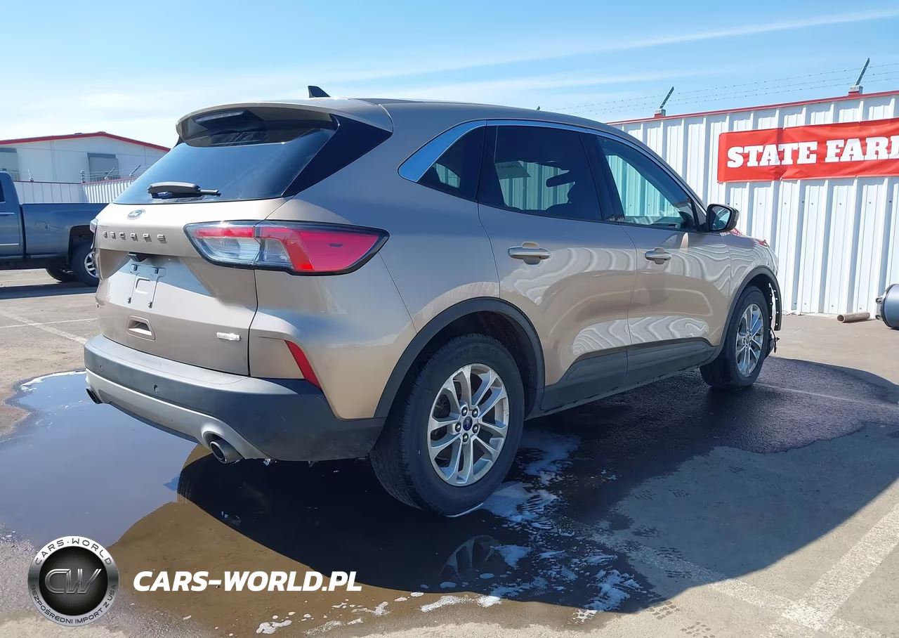 2020 Ford Escape Se VIN:1FMCU0G6XLUB13345 - 4