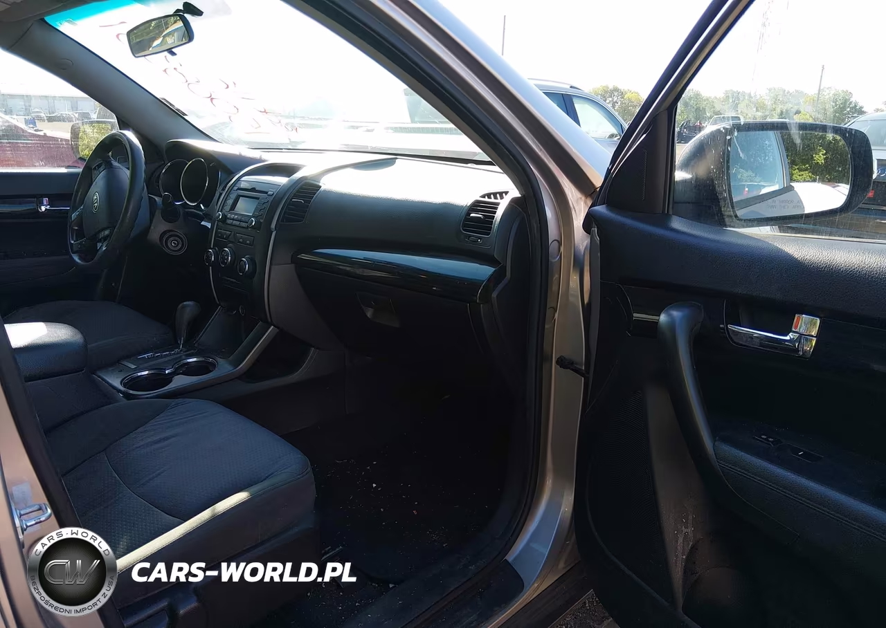 2013 Kia Sorento Lx VIN:5XYKT3A10DG345084 - 5
