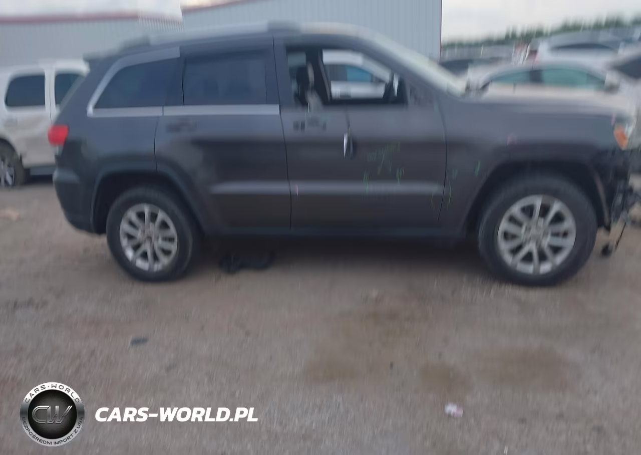 2015 Jeep Grand Cherokee Laredo VIN:1C4RJEAG7FC184809 - 14