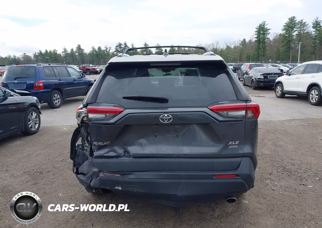 2020 Toyota Rav4 Xle VIN:2T3P1RFV9LW115554 - 17