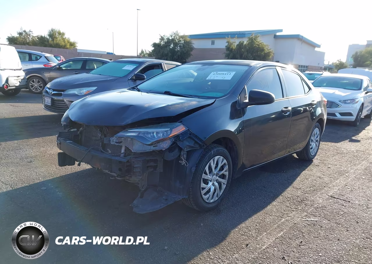 2018 Toyota Corolla Le VIN:5YFBURHE0JP764228 - 2