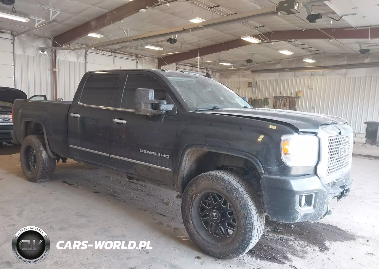 2015 GMC Sierra 2500Hd Denali – zdjęcie 1 z 16