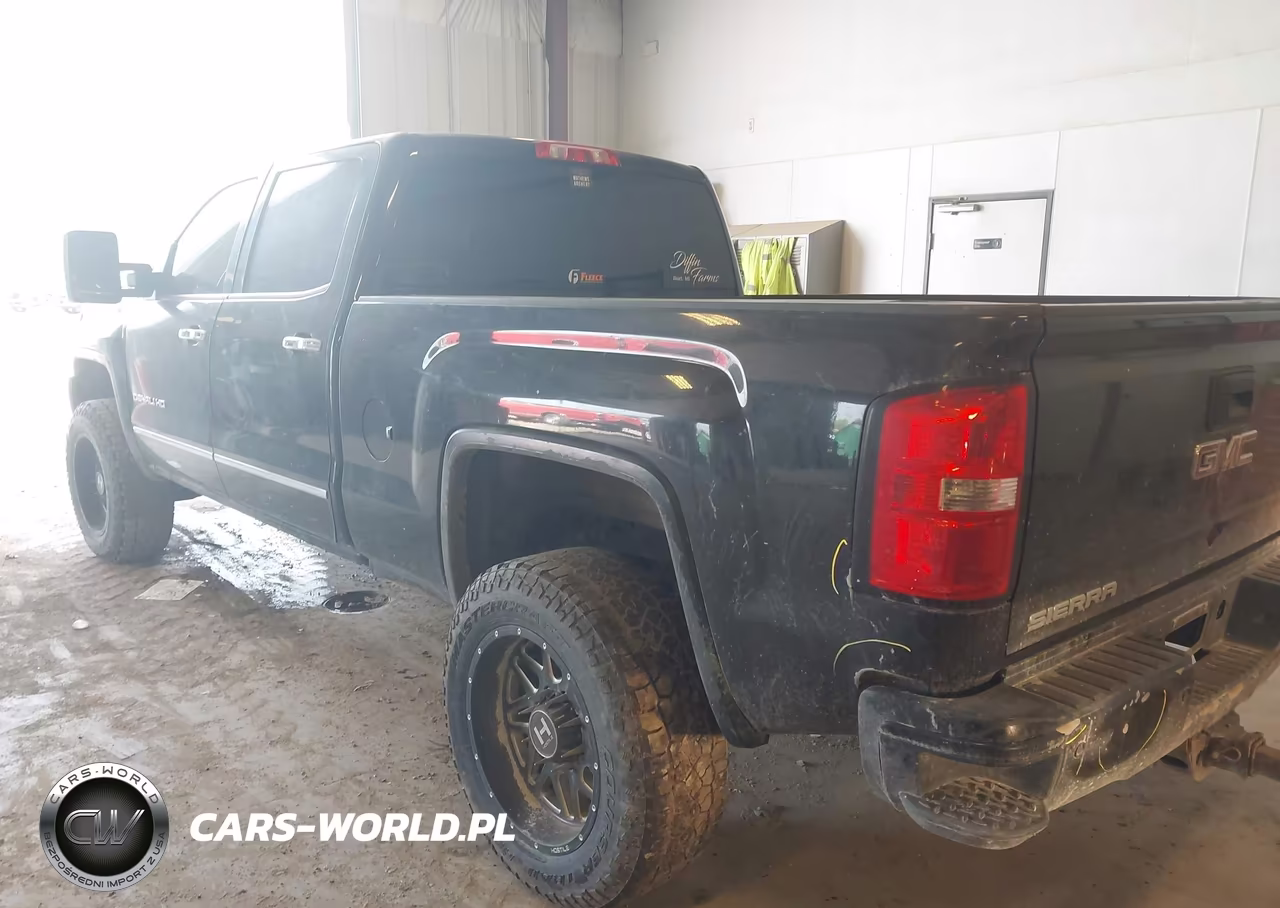 2015 GMC Sierra 2500Hd Denali VIN:1GT120E8XFF592591 - 3