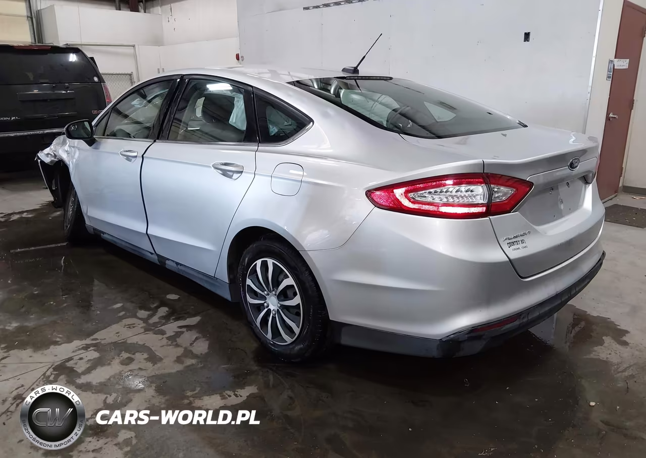 2014 Ford Fusion S VIN:3FA6P0G74ER208534 - 3