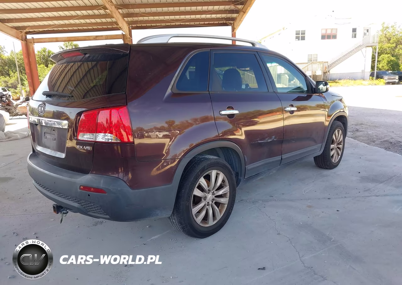 2011 Kia Sorento Ex V6 VIN:5XYKU4A22BG001782 - 4