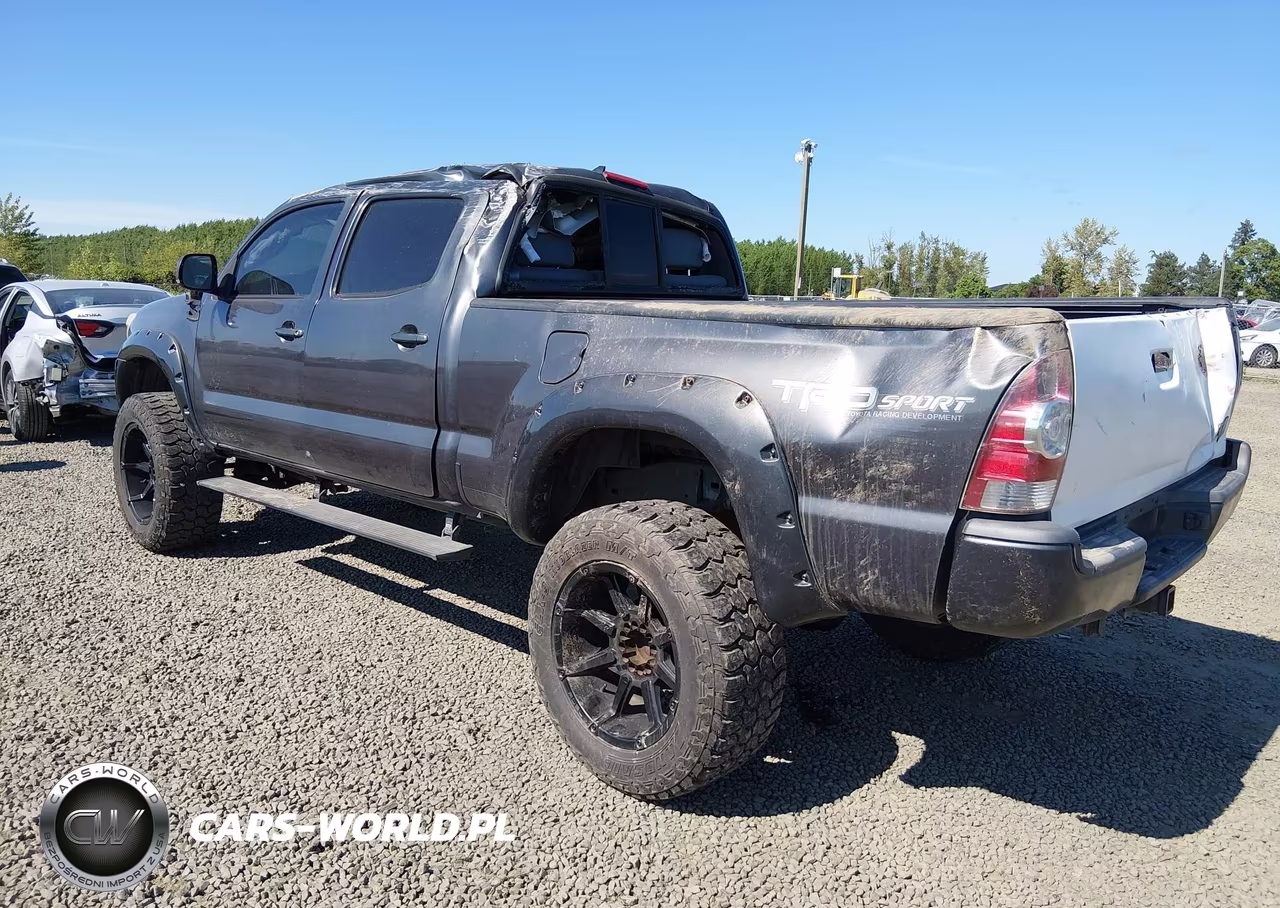 2015 Toyota Tacoma Base V6 VIN:3TMMU4FN3FM082439 - 3