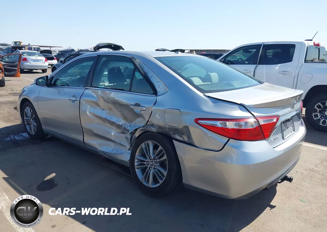 2016 Toyota Camry Se VIN:4T1BF1FK9GU118875 - 3