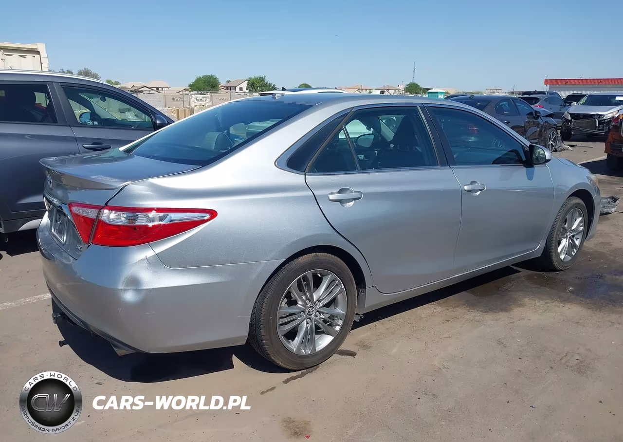 2016 Toyota Camry Se VIN:4T1BF1FK9GU118875 - 4