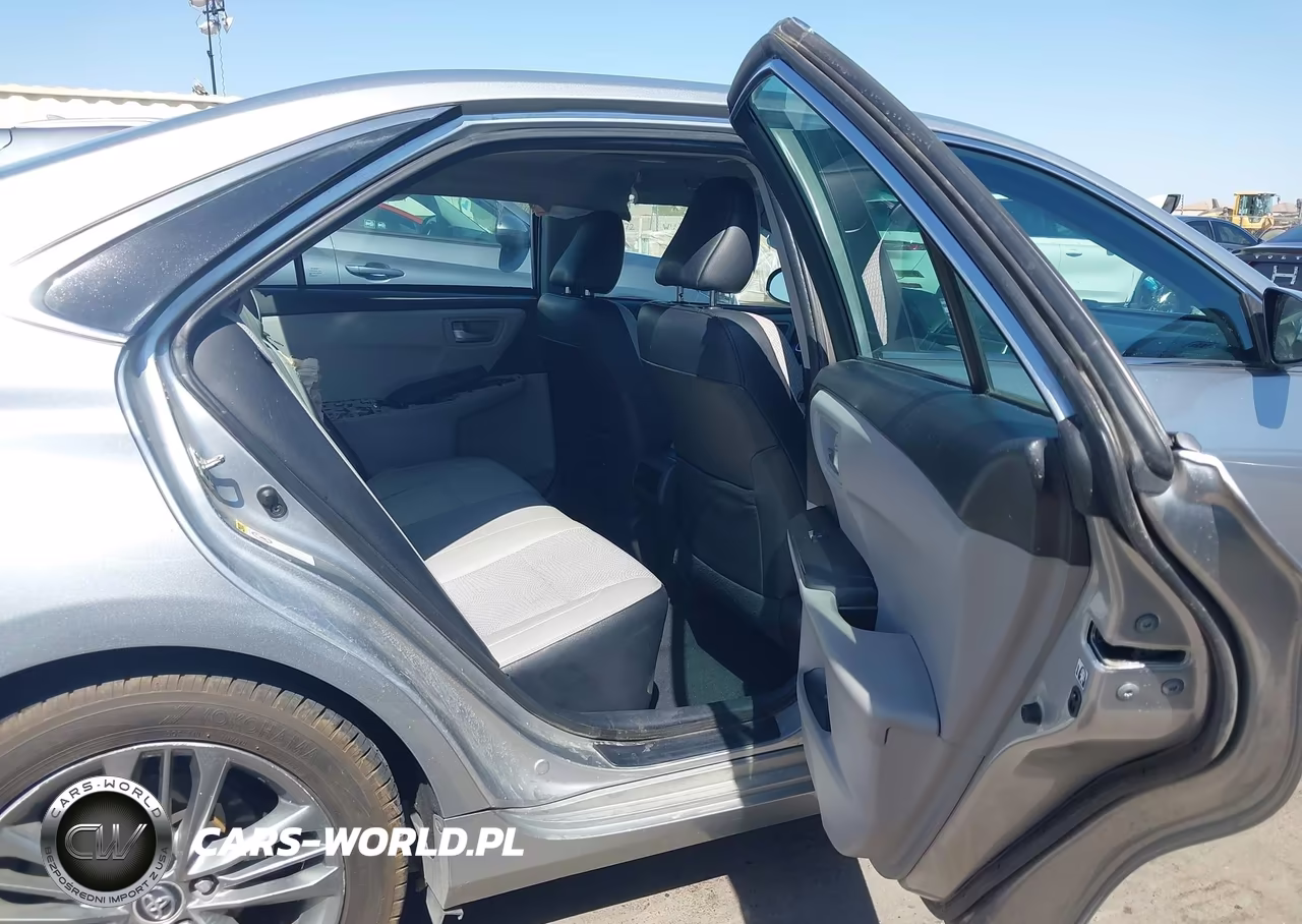 2016 Toyota Camry Se VIN:4T1BF1FK9GU118875 - 8