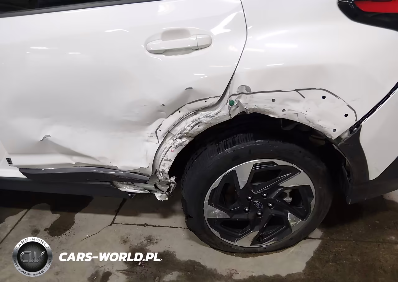 2024 Subaru Crosstrek Limited VIN:4S4GUHM62R3778744 - 6