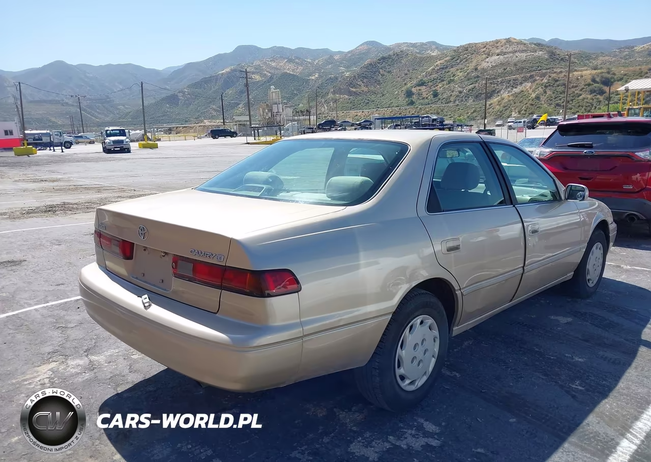 1999 Toyota Camry Le VIN:JT2BG22K1X0368981 - 4
