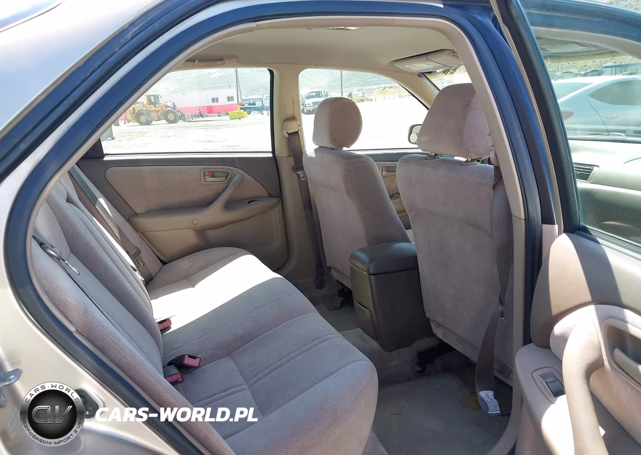 1999 Toyota Camry Le VIN:JT2BG22K1X0368981 - 8