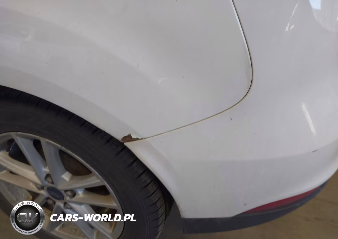 2015 Ford Focus Se VIN:1FADP3K25FL300840 - 6