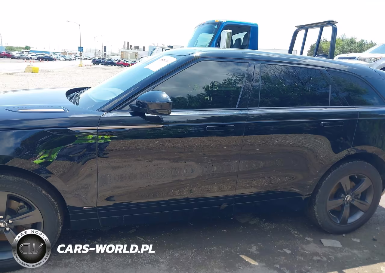 2020 Land Rover Range Rover Velar P250 R-Dynamic S VIN:SALYK2EX4LA253165 - 14