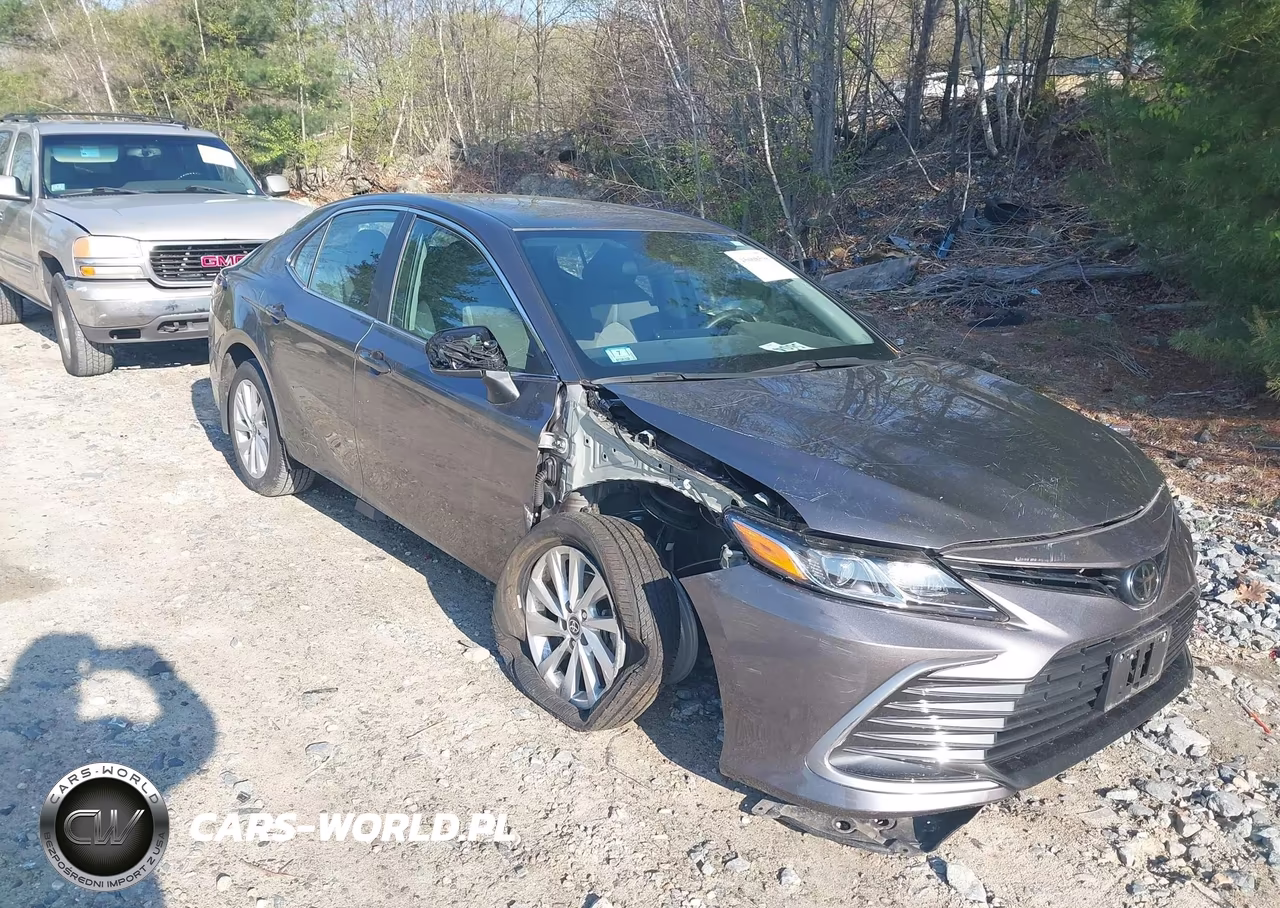 2023 Toyota Camry Le – zdjęcie 1 z 21