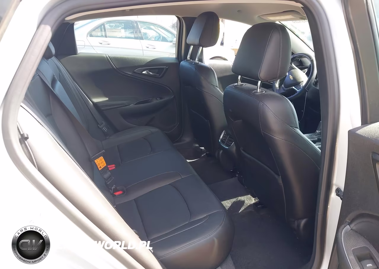 2017 Chevrolet Malibu 1Lt VIN:1G1ZE5ST5HF137112 - 8