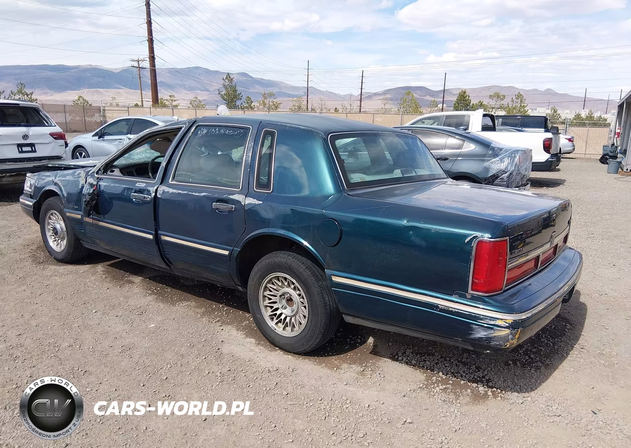 1997 Lincoln Town Car Executive VIN:1LNLM81W0VY750621 - 3