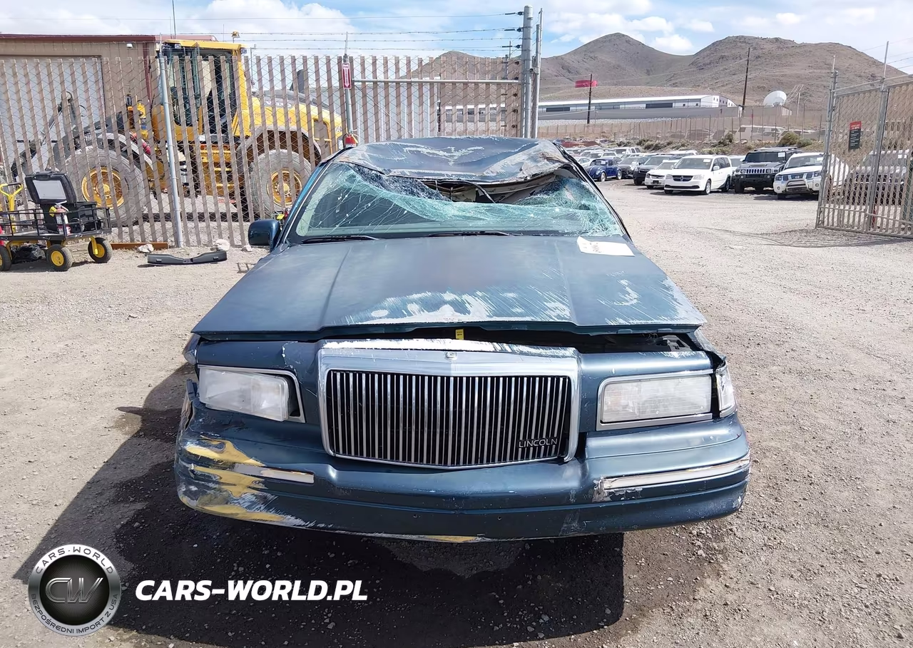 1997 Lincoln Town Car Executive VIN:1LNLM81W0VY750621 - 6