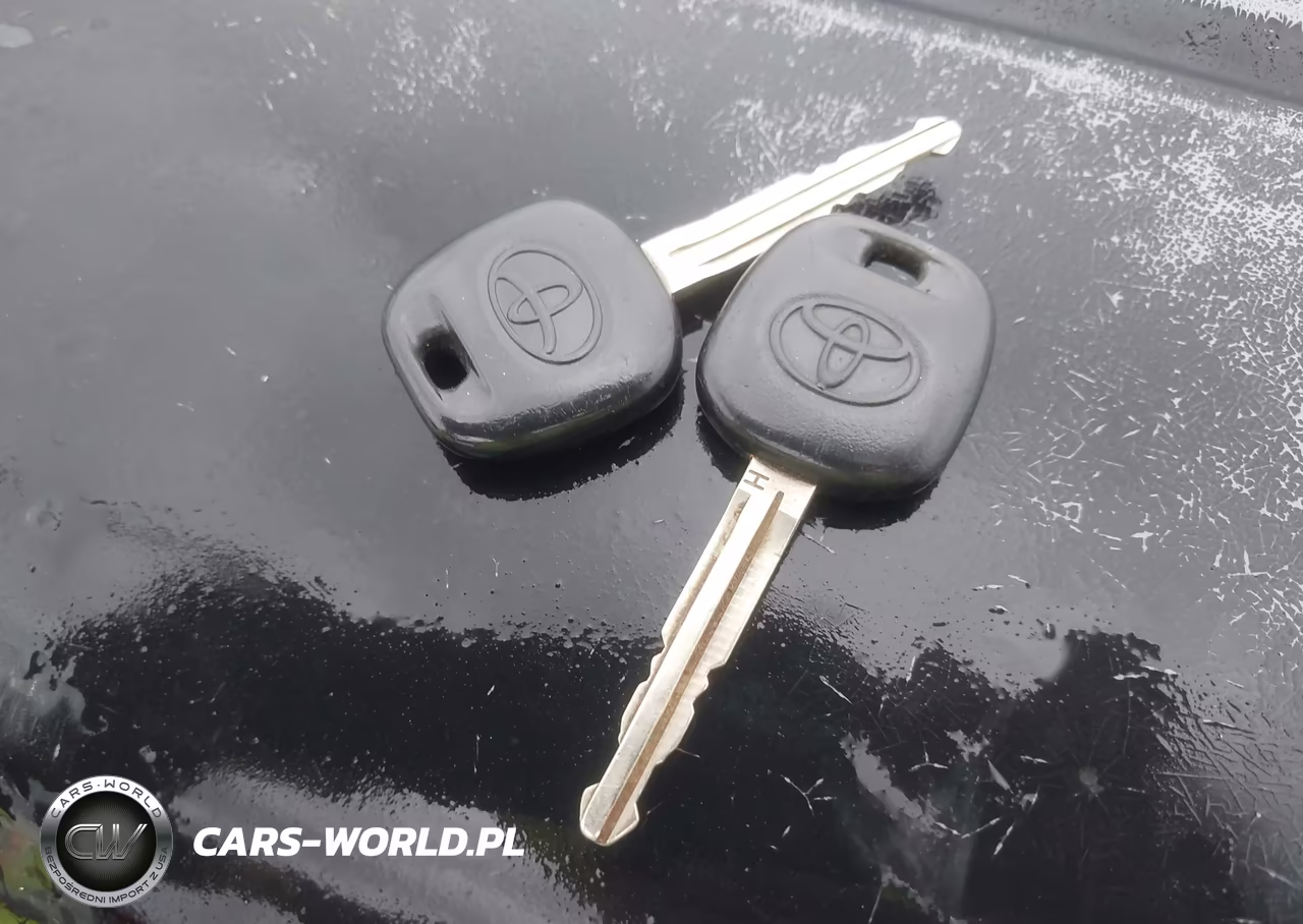 2015 Toyota Corolla L VIN:2T1BURHE2FC436591 - 11