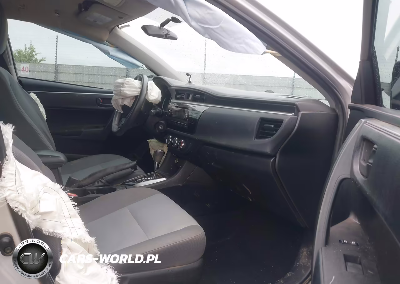 2015 Toyota Corolla L VIN:2T1BURHE2FC436591 - 5
