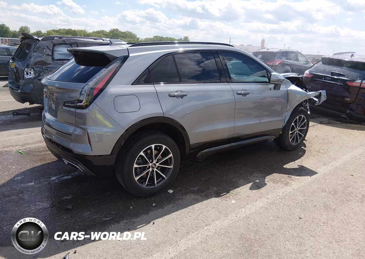 2024 Cadillac Xt4 Fwd Sport VIN:1GYFZER40RF101725 - 4