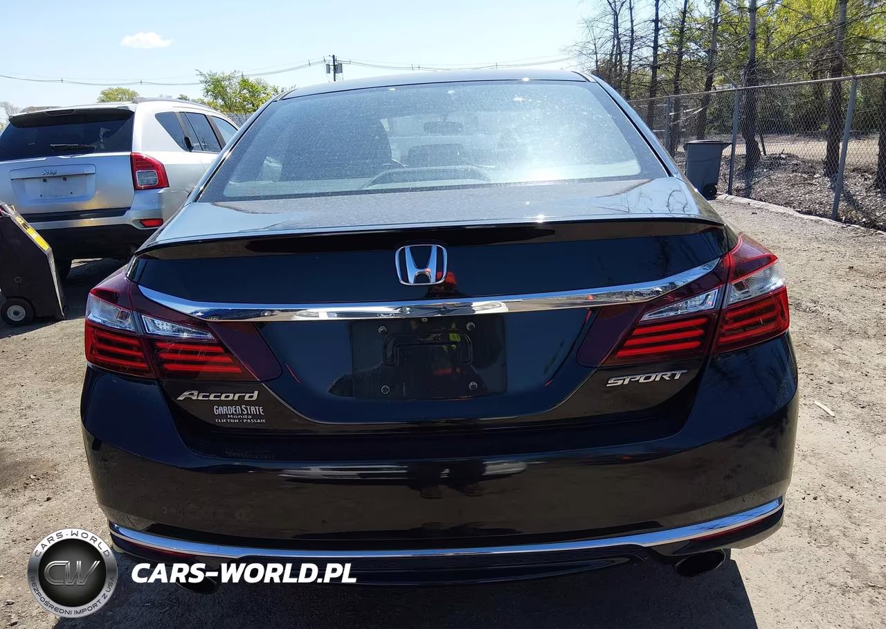 2017 Honda Accord Sport VIN:1HGCR2F54HA186862 - 16