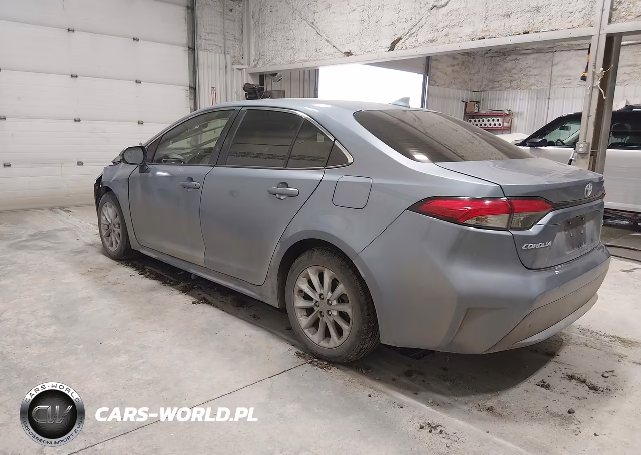 2020 Toyota Corolla Xle VIN:JTDFPRAE7LJ108022 - 3