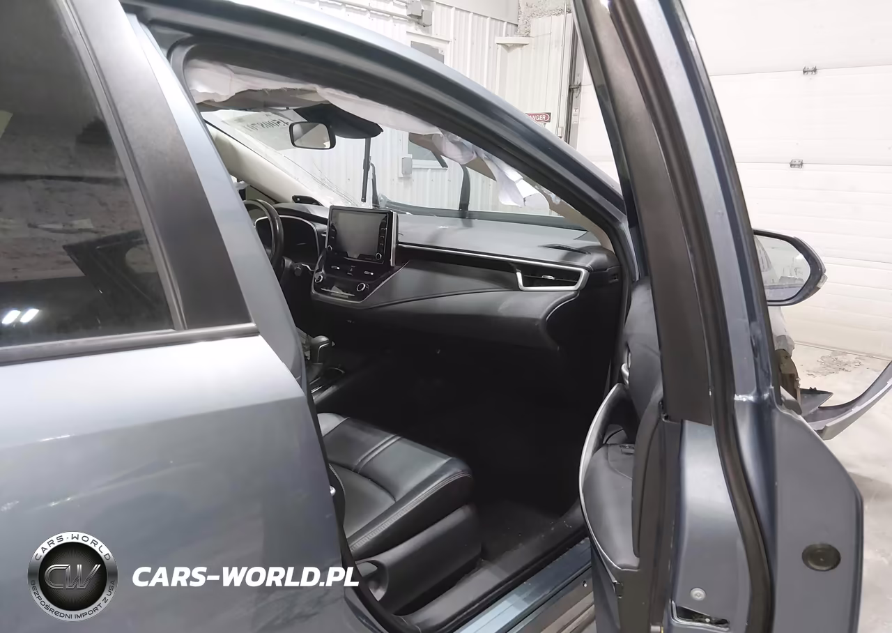 2020 Toyota Corolla Xle VIN:JTDFPRAE7LJ108022 - 5