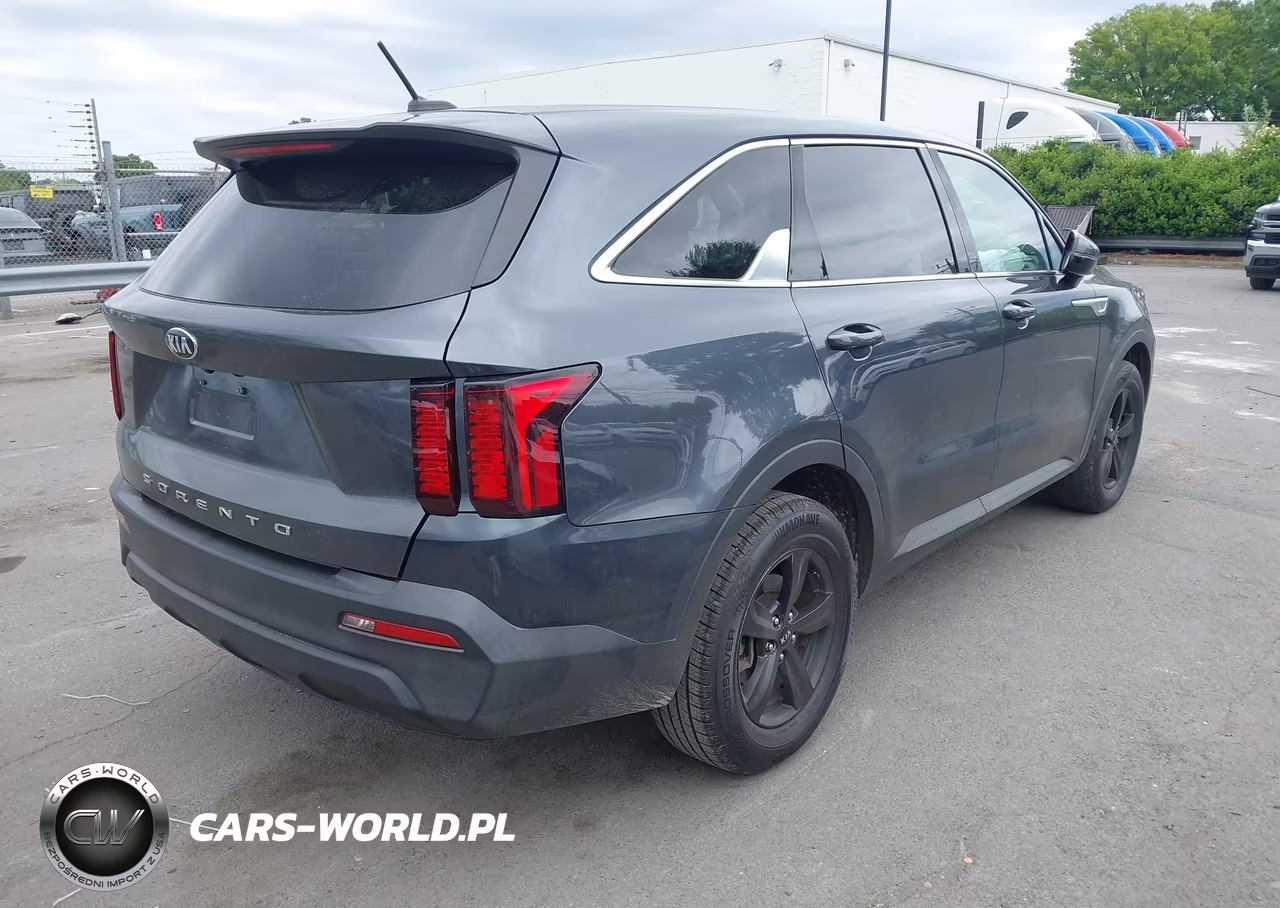 2021 Kia Sorento Lx VIN:5XYRG4LC8MG022327 - 4