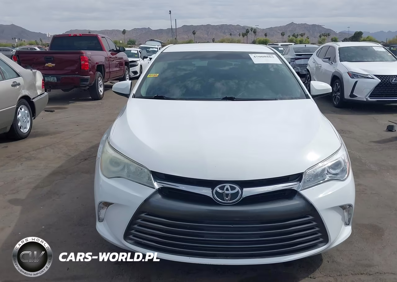 2016 Toyota Camry Le VIN:4T1BF1FK2GU526957 - 12